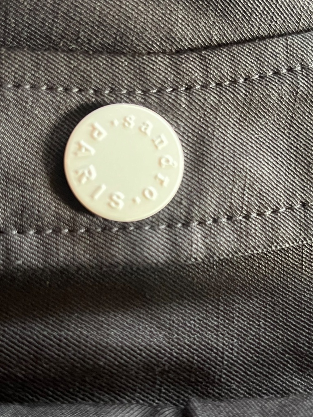 Sandro Kunga black dress snap-front closure with contrasting white buttons - Picture 4 of 13